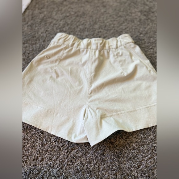 Women’s Lululemon Cinchable Waist High-Rise Woven Short 3.5" Sundance Size XS - Picture 9 of 15